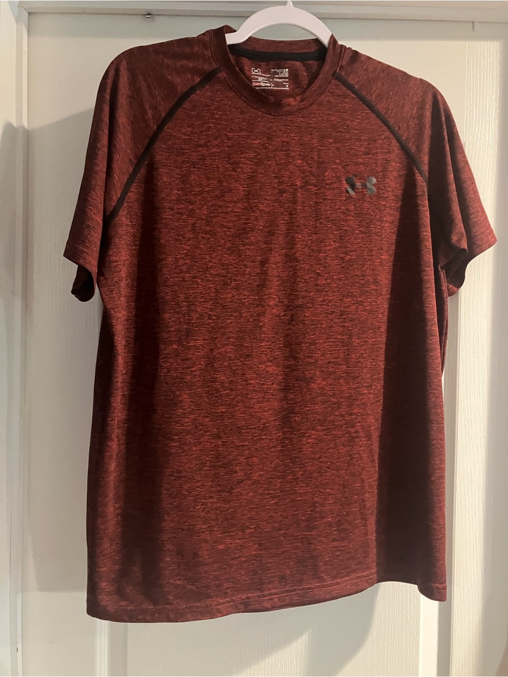 Under Armour Men’s Maroon Heather Short Sleeve Performance Tee